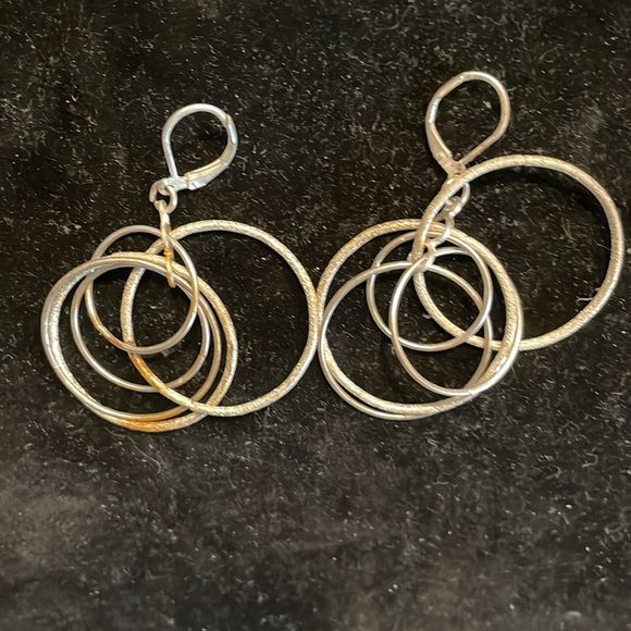 2” silver tone earrings with 5 open hoop dangle earrings w/lever back closures - Picture 5 of 11